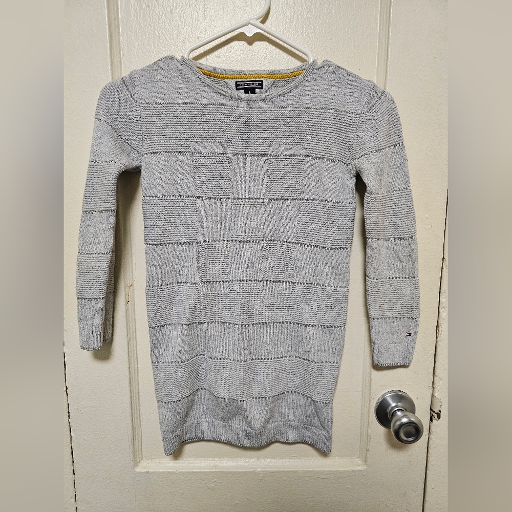 116 Tommy Hilfiger grey sweater dress sz 6